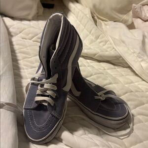 Vans High-Top Sneakers in Gray and White euc